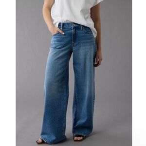 American Eagle 2 Low Rise Ultra Wide Leg Jeans Medium Wash